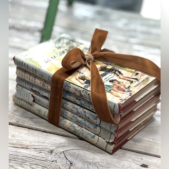 5 Vtg Happy Hollister Hardback Mystery Books w/Original Book Covers 50’s 60’s - Picture 1 of 12